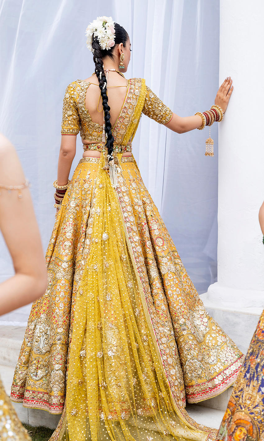 Mehndi Outfit | Nomi Ansari
