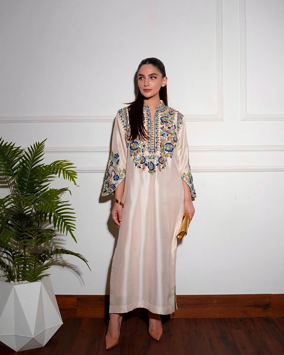 26EC84B7-747E-4F88-B6B2-E99CDAA260ED - LAAM PREMIUM pakistan designer dress