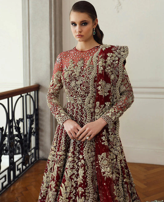 Republic Womenswear Amarilla luxury Pakistani formal ensemble featuring intricate embellishments and refined tailoring on a gracefully flowing silhouette, perfect for weddings and formal occasions.
