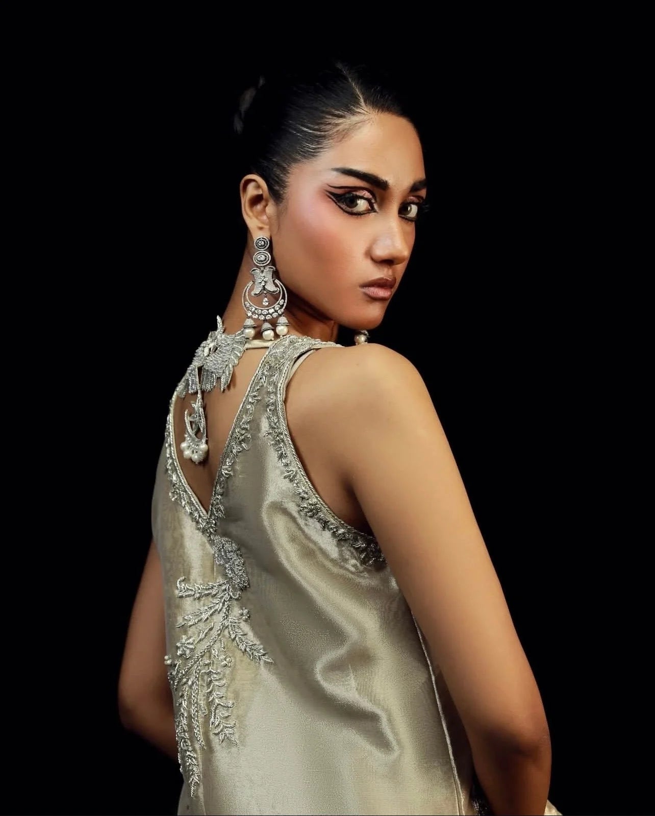 AEACDAA5-8497-4D35-96AA-06C08ED71B0D - LAAM PREMIUM pakistan designer dress