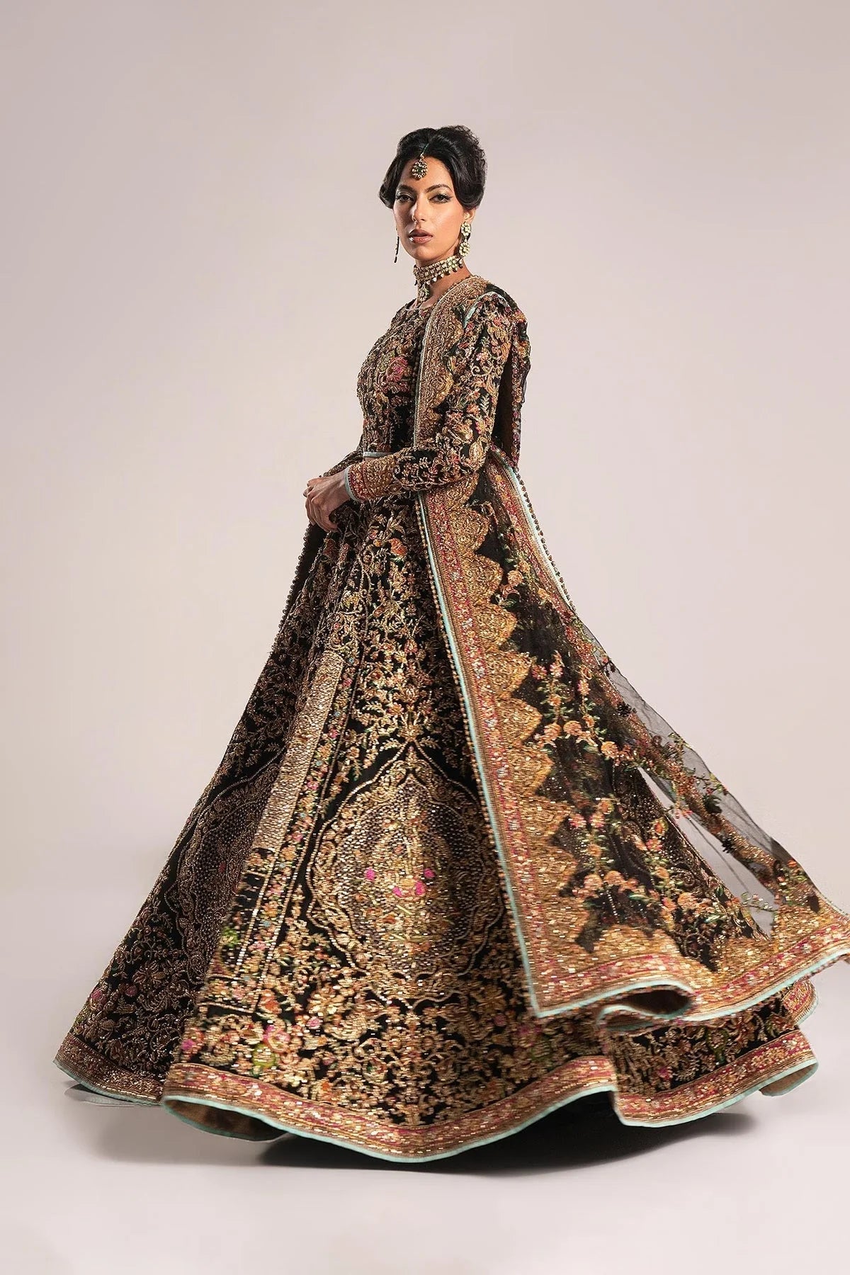 F1997F00-F16E-443A-927A-53D1B3DDAB80 - LAAM PREMIUM pakistan designer dress